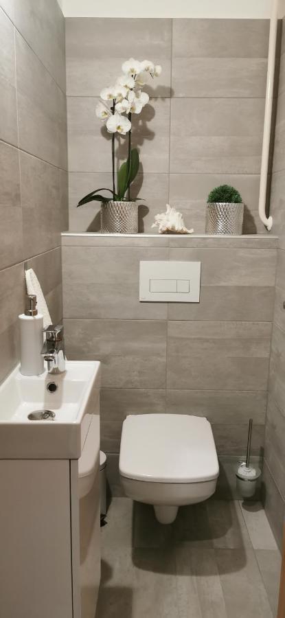 Hanna Apartman Buk Exterior foto