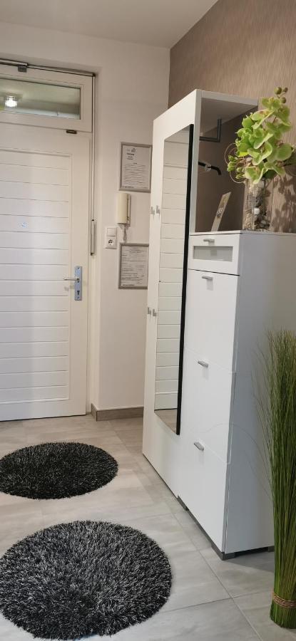 Hanna Apartman Buk Exterior foto