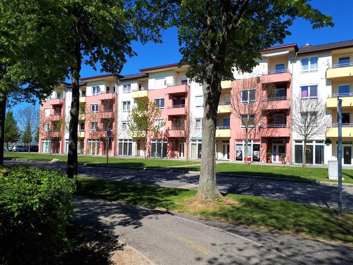 Hanna Apartman Buk Exterior foto