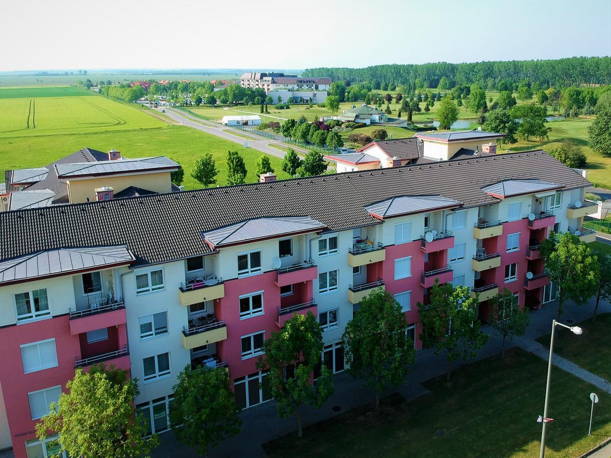 Hanna Apartman Buk Exterior foto